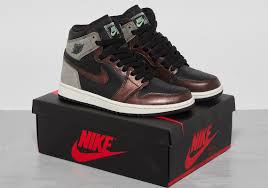 Jordan bernt peterson (born 12 june 1962) is a canadian professor of psychology, clinical psychologist, youtube personality, and author.he began to receive widespread attention in the late 2010s for his views on cultural and political issues, often described as conservative. Air Jordan 1 Patina 555088 033 Release Date Sneakernews Com