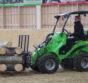 Avant Loaders - Pallet Forks with Side Shift