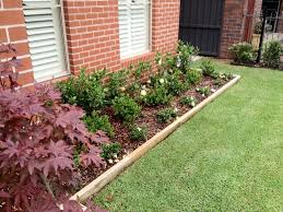 How to install garden edging (in 5 steps) using the spade, dig a trench about 3 to 6 inches deep. How To Install Garden Edging Landscape Timber Edging Timber Garden Edging Garden Edging