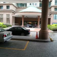 Januari 1997, suruhanjaya perkhidmatan awam malaysia telah mengadaptasi pengurusan elektronik dalam perkhidmatannya apabila sistem pengambilan berkomputer iaitu sistem mengambil sepanjang masa (smsm) diperkenalkan. Fotos Em Suruhanjaya Perkhidmatan Awam Malaysia Predio Do Governo Em Putrajaya