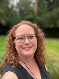 Au pair seeking second year extension in California or Florida