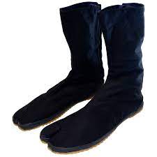 Japanese rikio jika tabi boots ninja shoes high tops black from japantop rated seller. Jika Tabi Mit 10 Haken Hier Ninja Schuhe Kaufen Japanwelt De