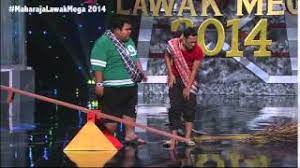 Gelanggang maharaja lawak mega musim 2014 menjanjikan persaingan yang lebih sengit, serta aksi komedi yang lebih hebat, kelakar dan mantap. Maharaja Lawak Mega 2014 Minggu 12 Bocey 2 Youtube