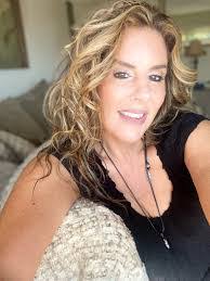 Lorraine Pellegrino's Instagram, Twitter & Facebook