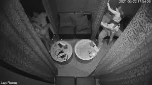 Hidden view in Strip club - ThisVid.com 日本語で