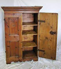 Tavolo intarsiato, francia, xix secolo. Credenza Da Cucina Provenienza Val Gardena Antichita Evelina Vendita Mobili Antichi Tirolesi Mobili Per Baita Mobili Antichi Credenza Cucina