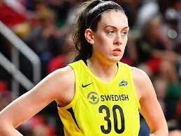 Breanna stewart is a wnba player who plays for the seattle storm. Wnba S Breanna Stewart Spent 30k Of Own Money To Rehab Torn Achilles
