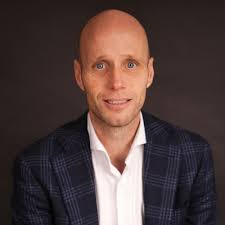 Vandaag was het dan eindelijk zover, mijn eerste werkdag bij Zichtbaar.  Blij en trots dat ik voor dit mooie en energieke bedrijf mag gaan werken.  Ik zal daar de functie van verkoper/adviseur… |