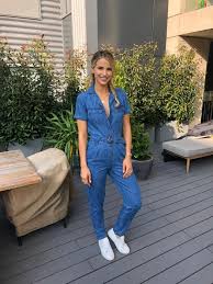 Vogue matthews (née williams, born 2 october 1985) is an irish model and media personality, known for participating in dancing with the stars and stepping out and for winning the 2015 series of bear grylls: Where Vogue Williams Buys Her Designer Outfits From Might Surprise You Hello