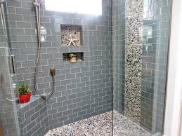 Kamar mandi sendiri merupakan salah satu aspek paling penting di rumah anda, walaupun beberapa pendapat mengatakan bahwa kamar mandi hanyalah berfungsi sebagai ruangan pendukung utama namun keberadaan kamar mandi sendiri tidak boleh. Keramik Buat Kamar Mandi Inspirasi Desain Rumah 2019