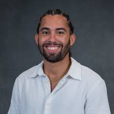 Nayeli K. Sanchez (@nayelik_)