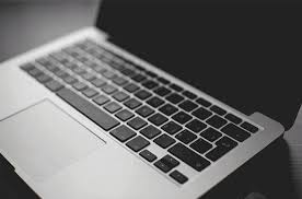 Free Vpn Vs Paid Vpn What Is The Difference Macbook Pro Macbook Imac Desk Setup