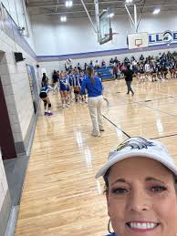 Amy Irvin Overton (@Amyover2020)