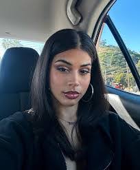 Ashley Goyette's Instagram, Twitter & Facebook