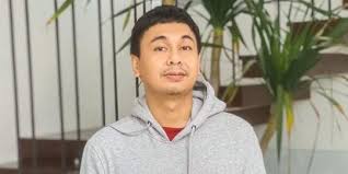 Ketika manusia berada pada posisi yang. 30 Kata Kata Bijak Raditya Dika Tentang Cinta Penuh Makna Mendalam Merdeka Com
