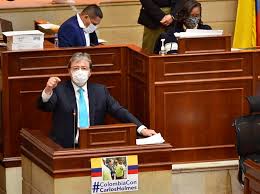 16,470 likes · 3,666 talking about this. Ministro Colombiano Holmes Trujillo En Cuidado Critico Por Covid 19 Ultimas Noticias