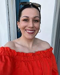 Amber Cadena's Instagram, Twitter & Facebook