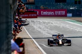 Consulta noticias, tablas y horarios de las próximas carreras en marca.com Gp Dos 70 Anos Da F1 Verstappen Brilha Na Tatica Vence E Impoe 1Âª Derrota A Mercedes No Ano Formula 1 Ge