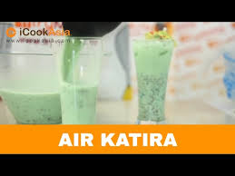 Air katira sangat terkenal di negeri johor dan hanya boleh ditemui semasa bulan ramadhan khasiat air ini juga dipercayai dapat memulihkan tenaga kerana dalam resepi air katira asli dihimpunkan. Sajian Resepi Air Katira Abu Bakar Arisa