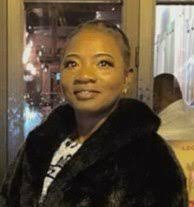 Roxanne Hill's Instagram, Twitter & Facebook