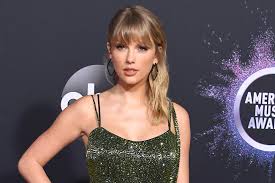 If you're someone who is haunted by the memory of having bangs at one point, the reason is likely because they weren't the right type of bangs for your face shape. Taylor Swift Tries Sideswept Bangs Photos Allure
