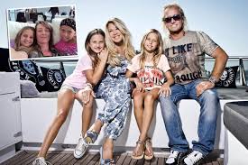 Die porträts der anderen familienmitglieder findet ihr hier: Die Geissens Jetzt Spricht Ihre Ex Nanny Gala De