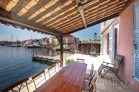 Vous êtes à la recherche d'une maison à vendre à grimaud ? Maison A Vendre A Port Grimaud Par Barnes 7 Pieces 152 M2