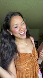 Ellie Holcombe Sping Sings