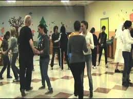 J Ai Vu Le Loup Le Renard Et La Belette Centro Francia Youtube Kindergarten Music Youtube Dance