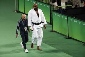 Vendredi 7 avril 1989 signe plus d'informations sur teddy riner sur sa page wikipedia voir des photos de teddy riner sur google. Usbek Rica Teddy Riner Est Il Un Robot