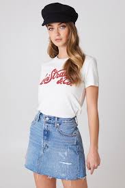 Envie de surprendre votre entourage ? 1001 Idees Pour La Soiree Annee 80 Comment S Habiller