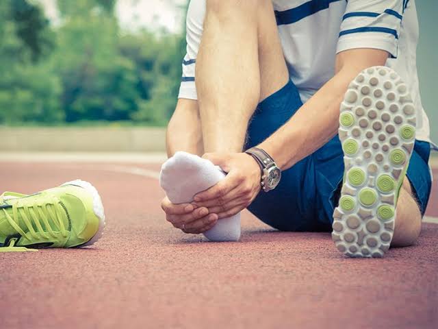 17 Common Foot Problems: Athlete's Foot, Blisters and More