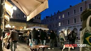 Il punto sulle misure in vigore e i chiarimenti di. Primo Sabato In Zona Gialla Del 2021 Tutte Le Regole Da Rispettare In Veneto