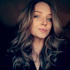 Mindy Ayers's Instagram, Twitter & Facebook