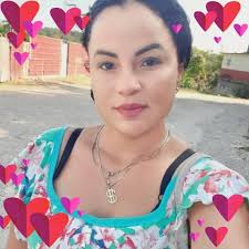 Todos los cuerpos son diferentes! 👏❤ A través de su cuenta de Instagram,  la artista colombiana respondió el comentario de un usuario que cuestionó  algunas de las fotos tomadas sobre la promoción