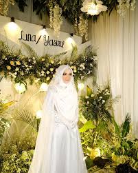 Akad nikah isyana sarasvati dan rayhan maditra 02.02.2020. Ozzy Salon Bissmilahirrohmanirrohim Akad Nikah Syar I Facebook