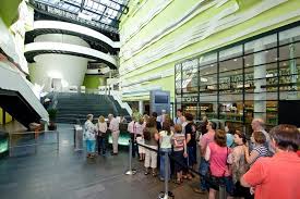 Türen zwischen antarktis und regenwald. Klimahaus Bremerhaven 8 Ost Bremerhaven De