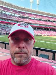 Yanks vs reds don't get much better than this. Man is it hot