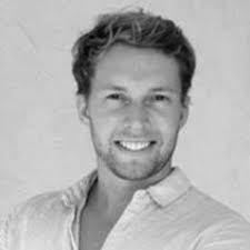 Ian Dillon's Instagram, Twitter & Facebook