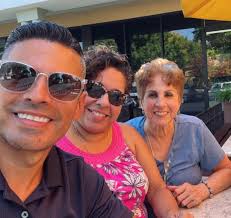 The 2 most incredible Women in my life!! My incredible Mother and my  beautiful older Sister and 2nd Mother Jacquie 💕 Happy Mothers Day to all  you amazing Mothers 🌺