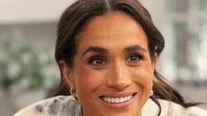 The latest Harry & Meghan Share Royal Christmas Card news, videos &  comments