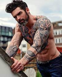 Tattoo manner tattoo junge uhr tattoo wikinger manner barock tattoo tatowierte typen. Heavily Tattooed Hombres Tatuados Barbudos Hombres Sexys Tatuados Hombres Tatuados