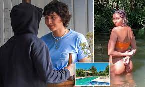 Vanessa valladares, an aspiring australian model, met zac efron while waitressing in 2020. How Zac Efron S Girlfriend Vanessa Valladares Quit Her Job And Moved In With Him Daily Mail Online