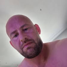 Hi, has anyone had their garden done recently and would recommend them?  Please leave recommendations in the comments, thanks in advance.