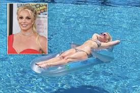 Britney spears had adopted a few provocative and mature themes for. Britney Spears Flaunts Bikini Body After Her Quarantine Workout Is Revealed