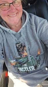 Looking for either a L or XL hygge fleece if someone has one they don't  wear. Looking for the older style no longer sold at the store. Will pay a  very fair