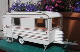 La Caravane Tesserault De Christophe Miniaturama Caravane Maison De Poupee Maison Miniature