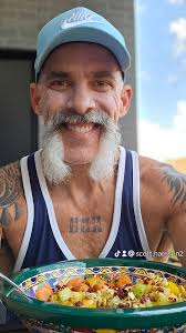 What is a good stir-fry recipe using gluten-free Bachans sauce?