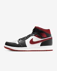 New jordans have become a given since 1985, when the air jordan line was (unofficially) introduced. Air Jordan 1 Mid Schuh Nike De