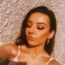 Aisling Gallagher (aishydashy)